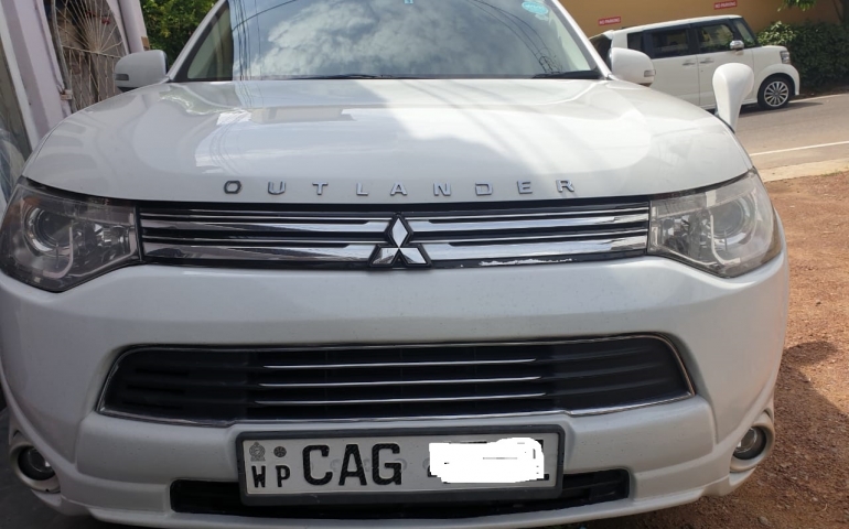 Mitsubishi-Outlander-2014-Piliyandala-AA-AABD.php