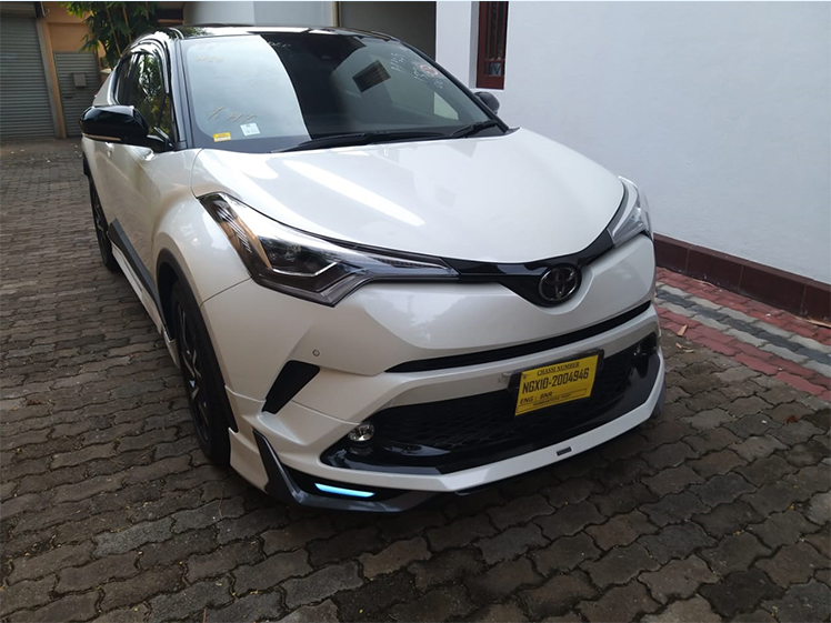 TOYOTA | CH-R | 2018 | KANDY